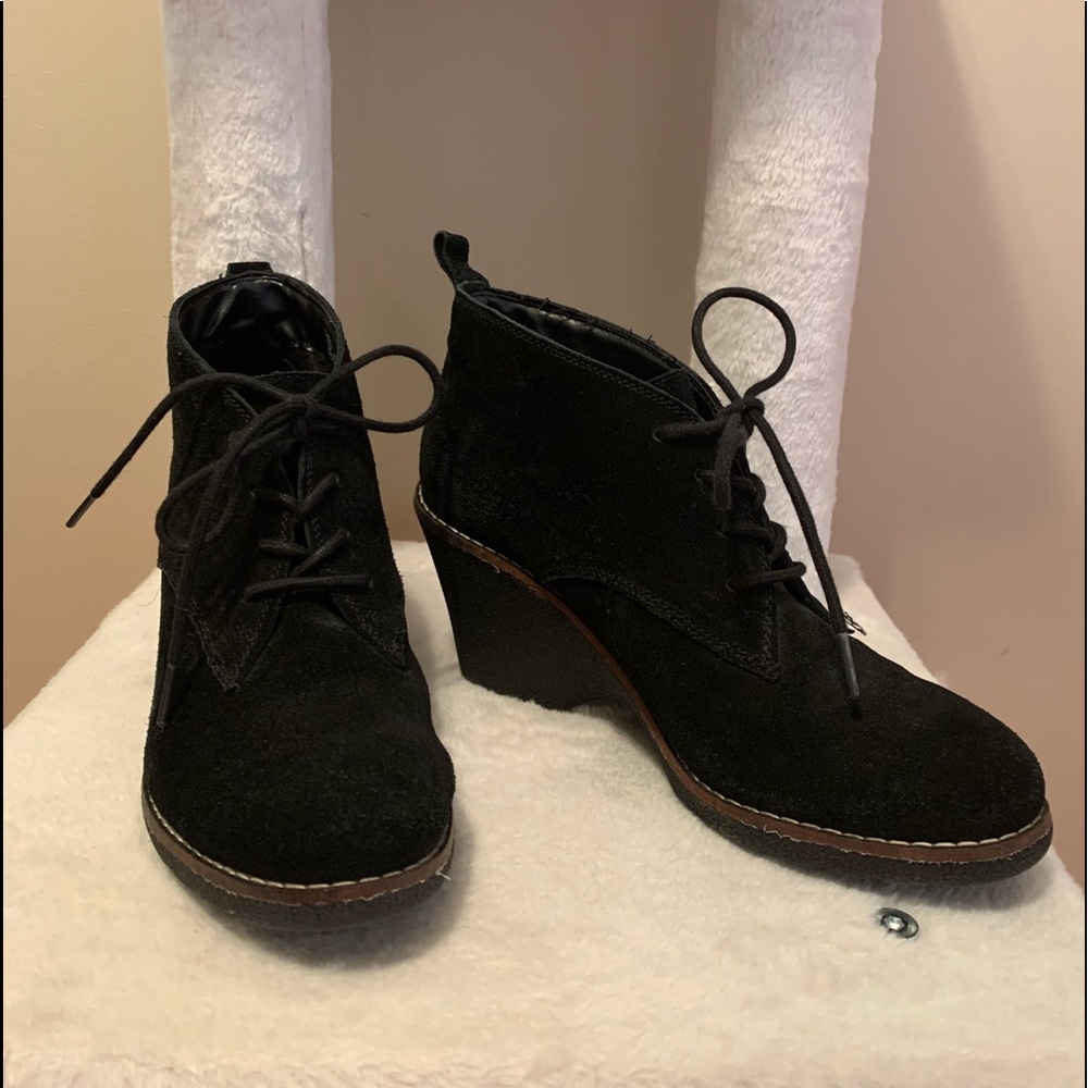 White Mountain heels